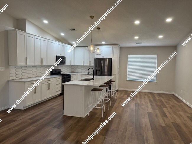 Building Photo - Beautiful 4 bedroom in Ventana Ranch