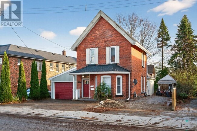 Building Photo - 115 Tecumseth St