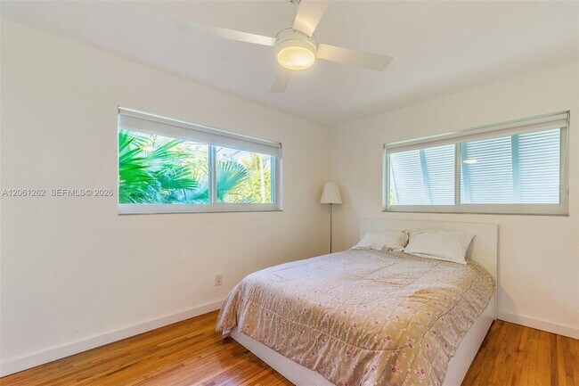 Foto del edificio - 8130 SW 136th St