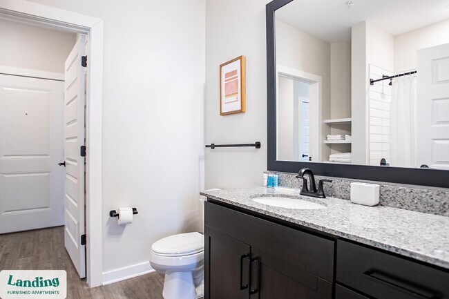 Foto del edificio - 1270 Hillcrest Dr