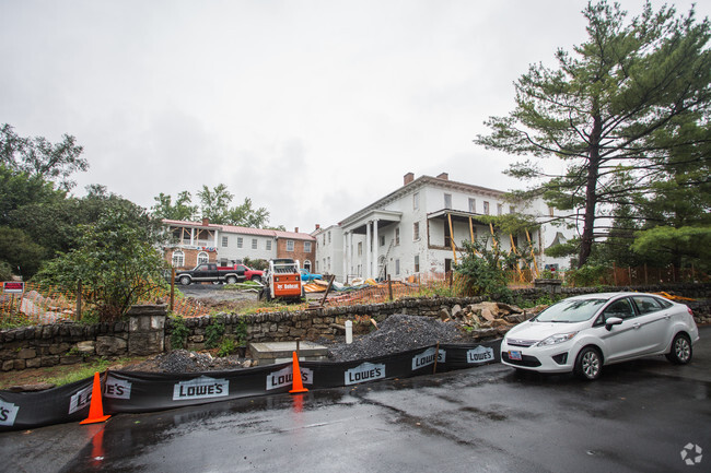 Building Photo - Fort Loudoun Apartments