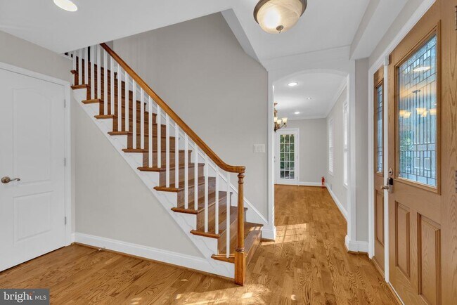 Foto del edificio - 7205 Van Ness Ct