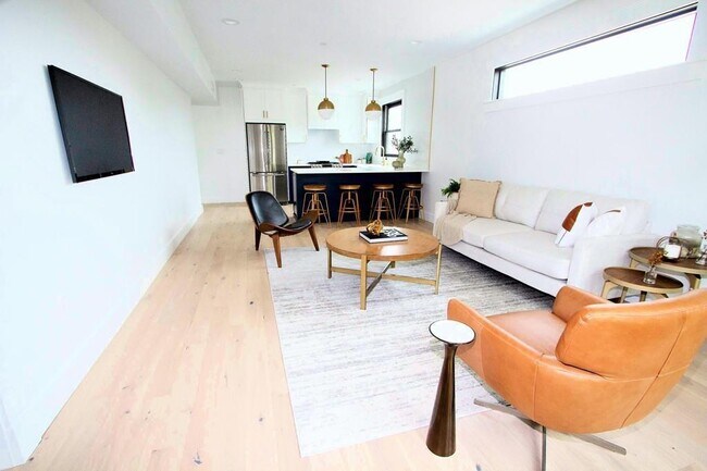 Foto del edificio - 331 Chelsea St