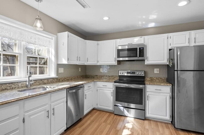 Building Photo - 4843 Willett Pky