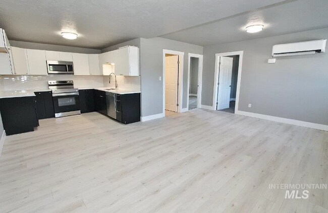 Foto del edificio - 1001 N Shamrock Ave