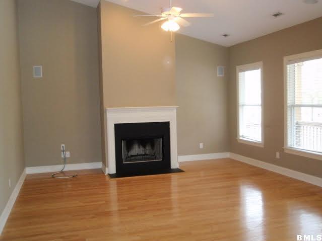 Foto del edificio - 3 Caswell Ave