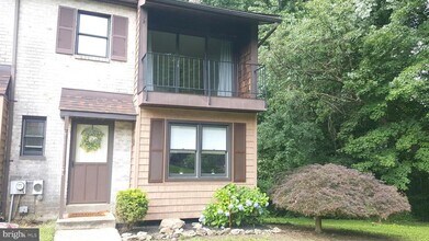 Building Photo - 162 Bishop Dr