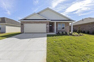 Building Photo - 3884 Red Deer Cir