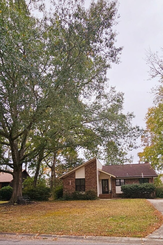 Foto del edificio - Charming & Spacious 3-Bed, 2-Bath Home in ...