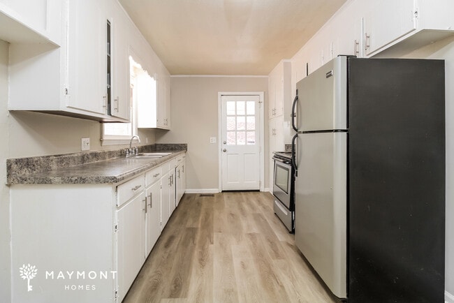 Building Photo - 4248 Donavan Dr