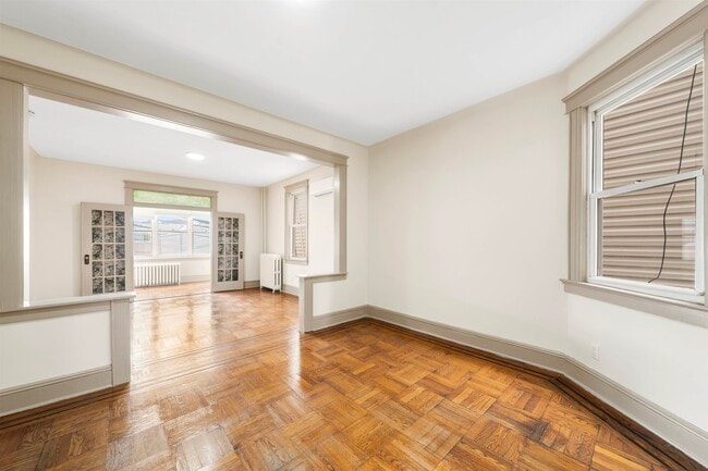 Building Photo - 598 67th St