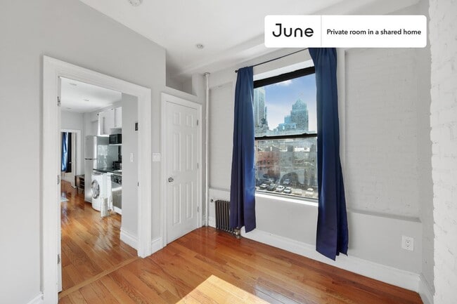 Foto del edificio - Room in Shared 2 bed/1 bath home