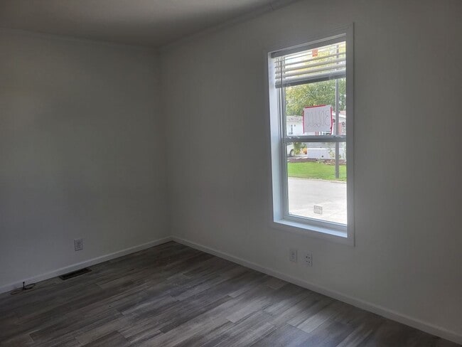 Foto del edificio - 43 Partridge Ln