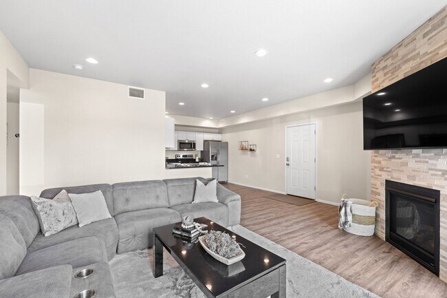 Foto del edificio - Easy Living with Modern Touches in a Prime...