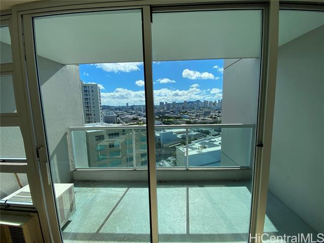 Foto del edificio - 1450 Young St
