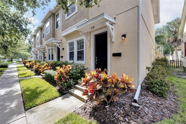 Foto del edificio - 2138 1st Ave N