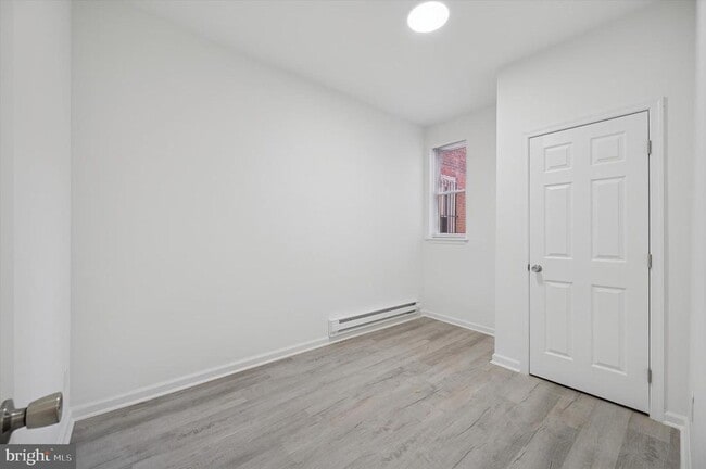 Foto del edificio - 705 S 60th St