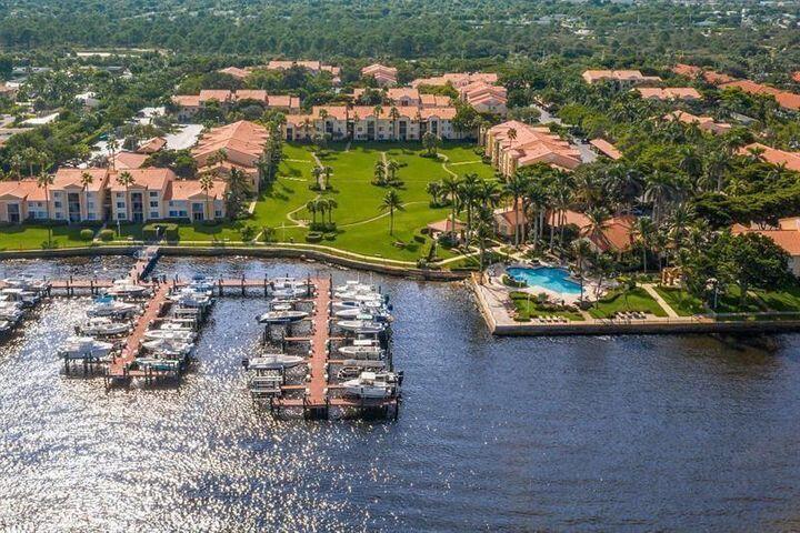 Foto principal - 107 Yacht Club Way