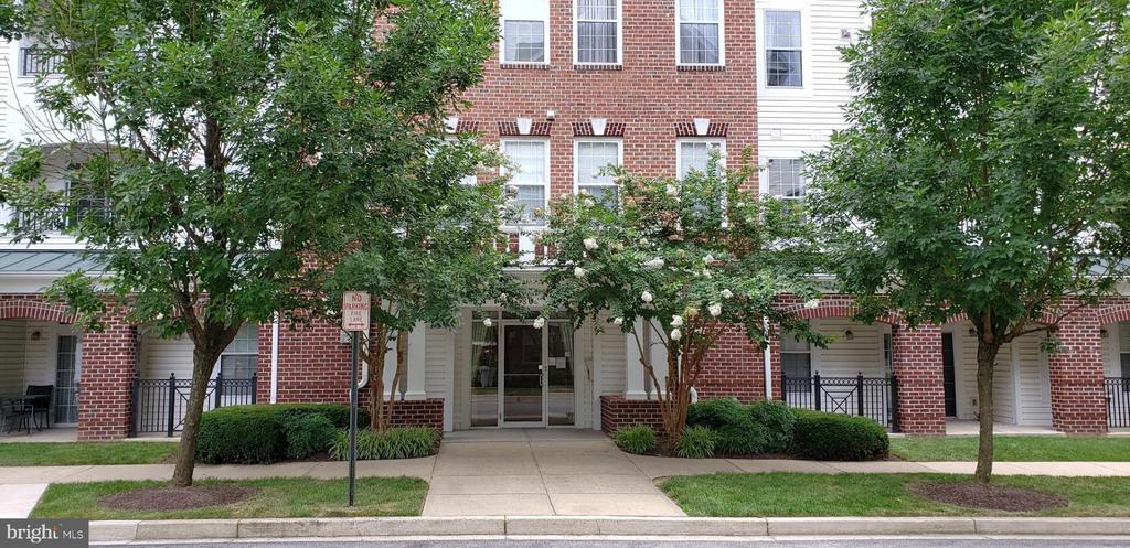 Foto principal - 5800 Clipper Ln