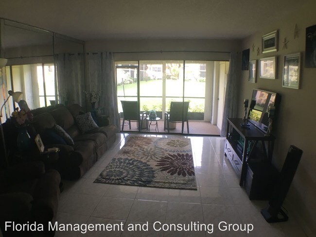 Foto del edificio - 2323 SW 15th St