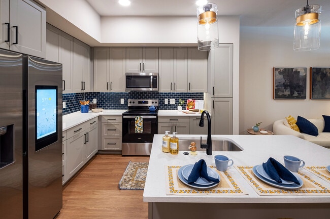 NorthPark_interior_cocinanLG-64_2560 - AMLI North Park