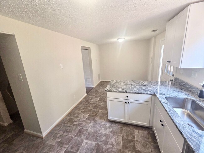 Foto del edificio - Laural Lakes Townhome for Rent