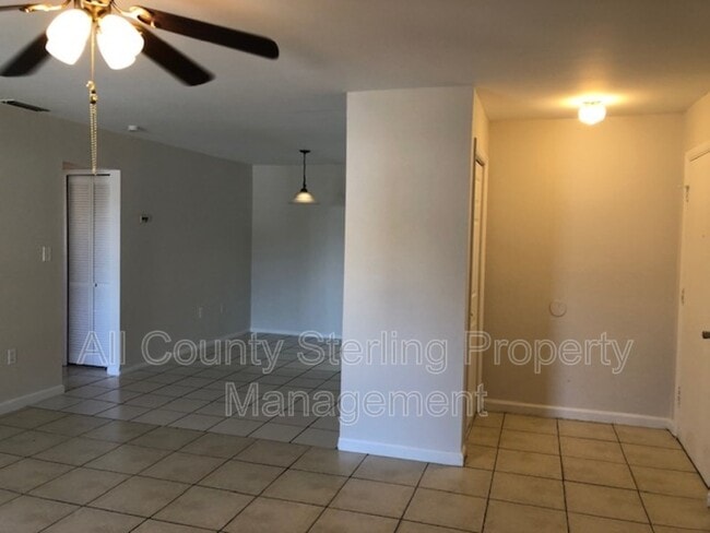 Building Photo - 308 Cherokee Ct