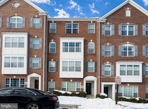 Building Photo - 15234 Torbay Way