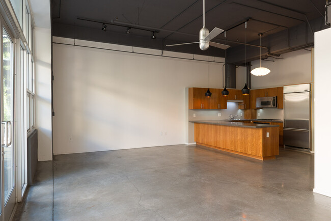 Dining / Kitchen - 1130 Flower St