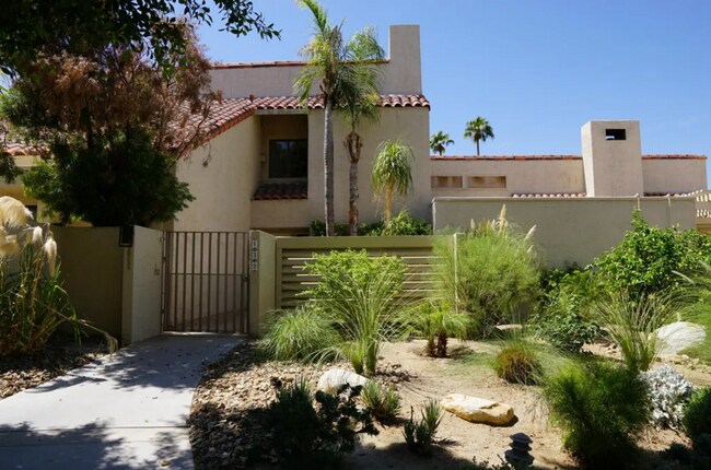 Foto del edificio - Seasonal Rental - Furnished 3 bed / 3 bath...