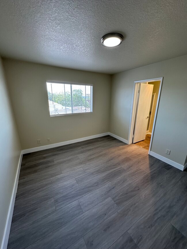 MAIN BEDROOM - 114 Olive St