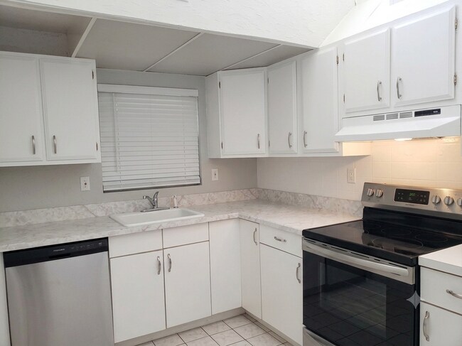 Foto del edificio - 164 Tradewinds Dr NW