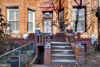 Building Photo - 1351 Monroe St NW