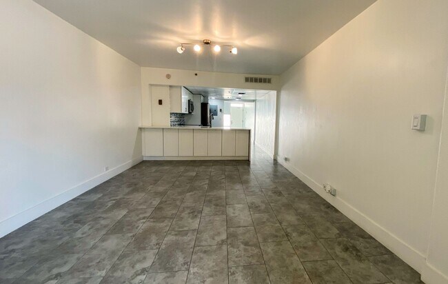 Foto del edificio - Live in Luxury and Convenience in the Hear...