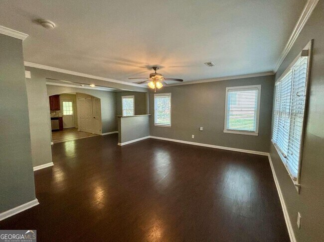 Building Photo - 609 San Fernando Dr