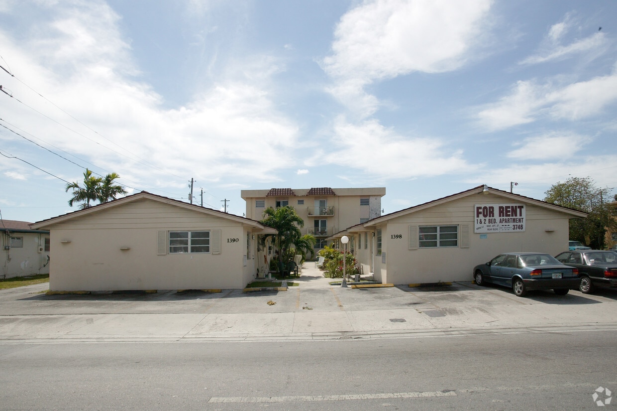 13901398 W 29th St, Hialeah, FL 33012 Apartments in Hialeah, FL