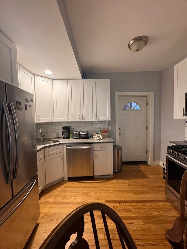 Foto del edificio - 941 E 54th Pl