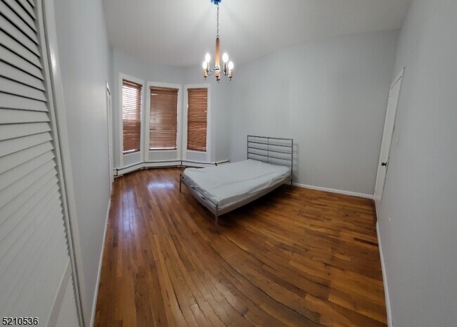 Foto del edificio - 293 Magnolia Ave