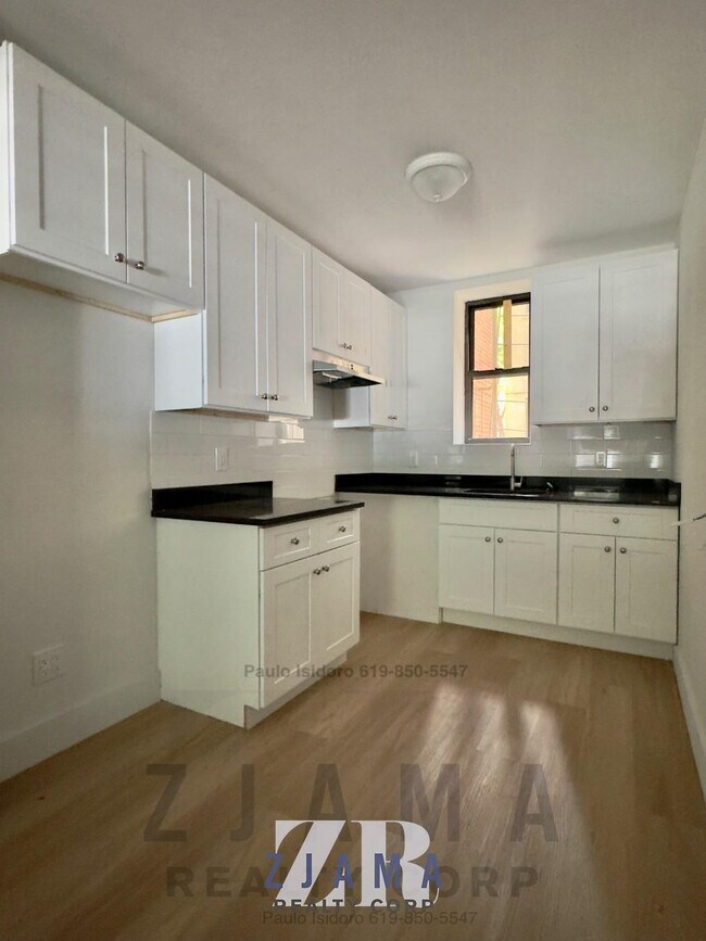 Foto del edificio - 152 Parkside Ave