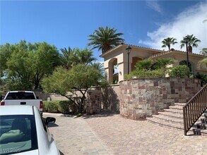 Building Photo - 2050 W Warm Springs Rd