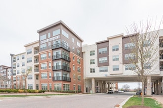 Building Photo - Welcome to Vista Wilde Lake!