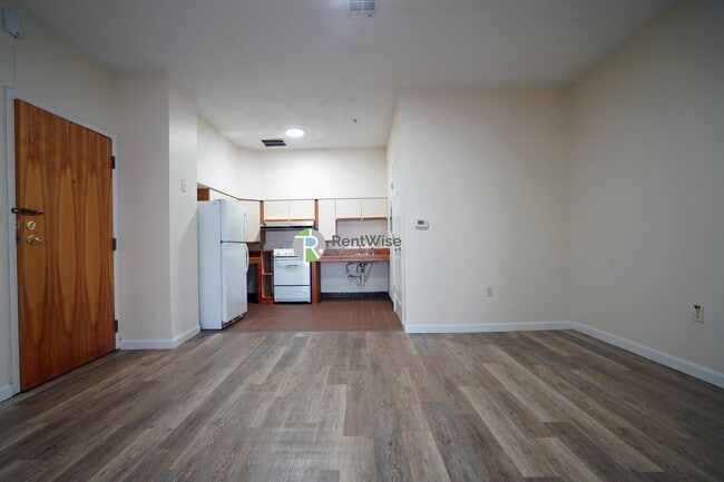 Photo - 81 Essex St Apartment