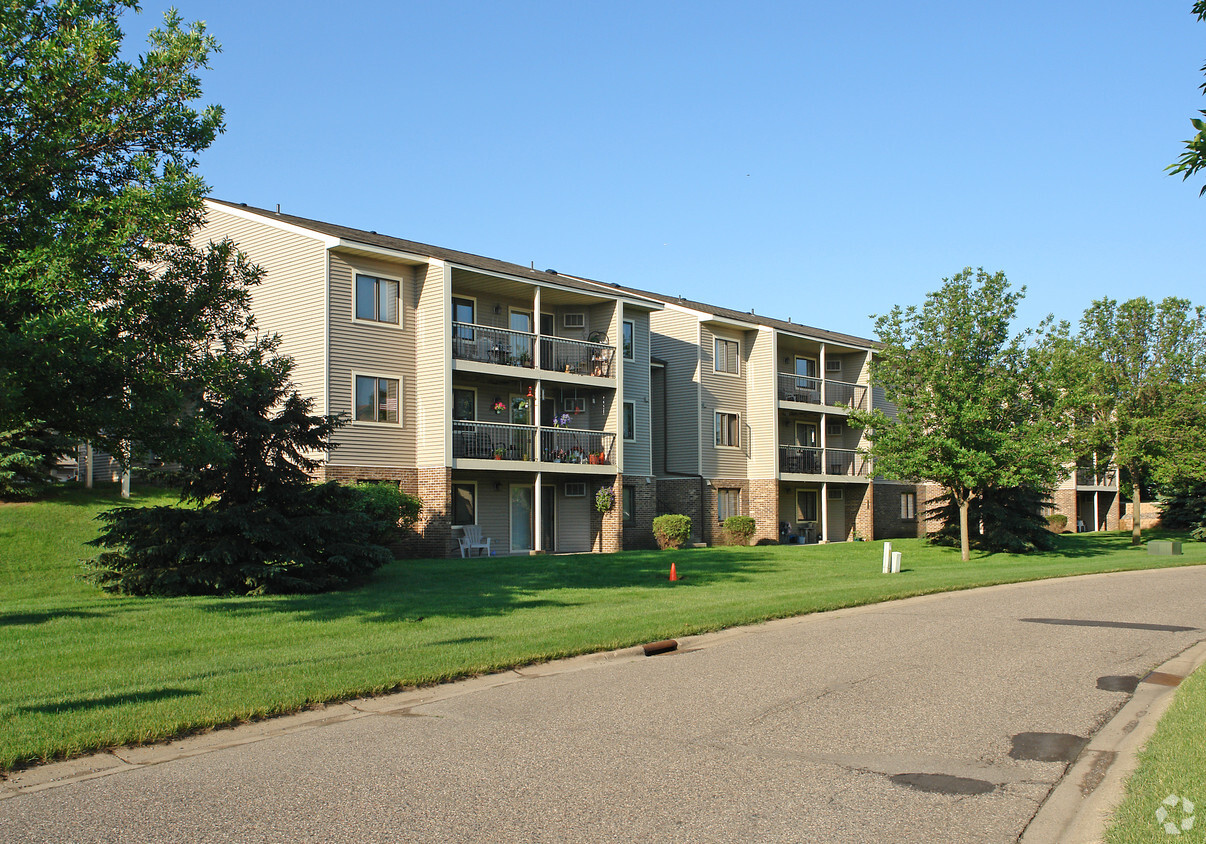 Primary Photo - Valley Way Village Apartments