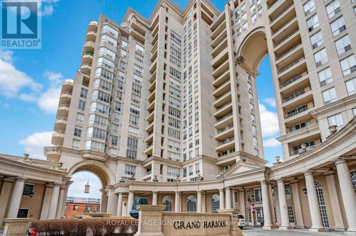 Photo principale - 2285-2285 Lake Shore Blvd W