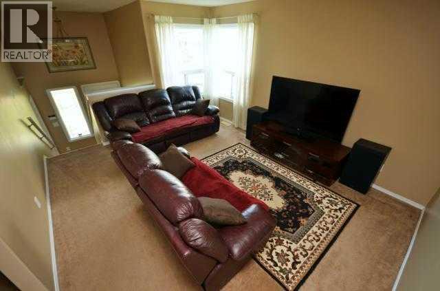 Building Photo - 30 Pinnacle Grove