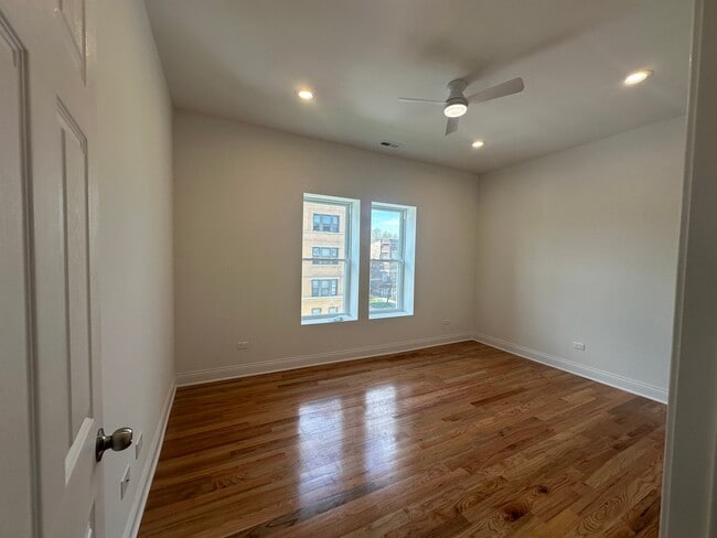 Foto del edificio - 5678 W Washington Blvd