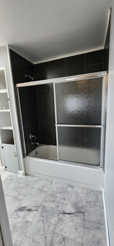 Foto del edificio - 346 Brown St