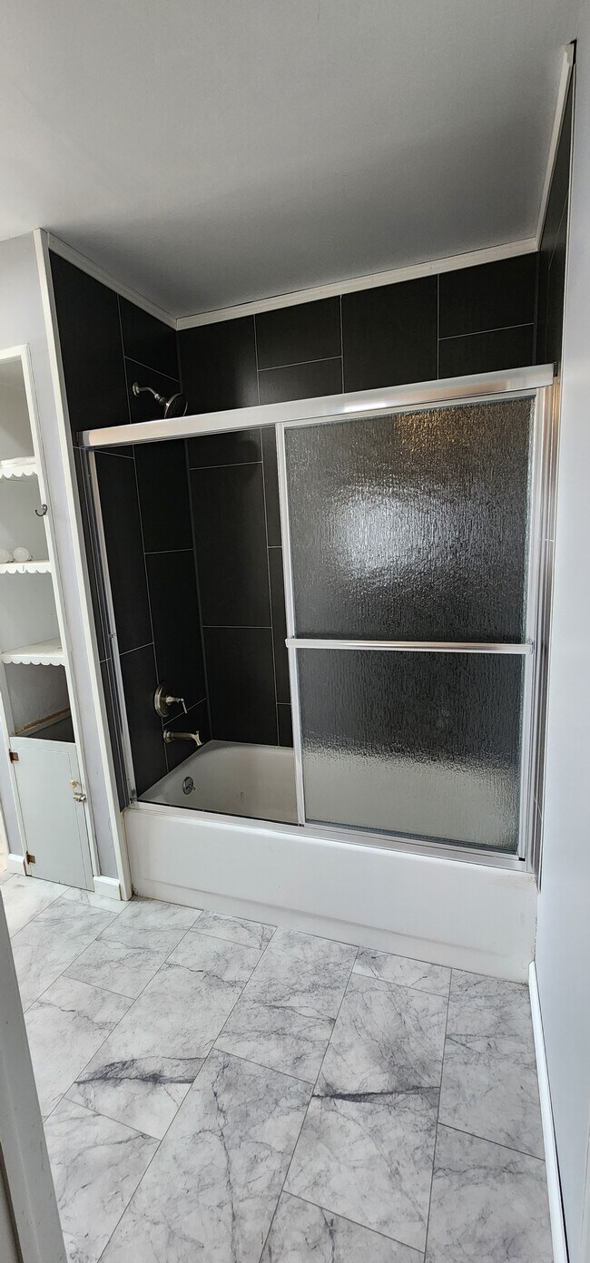 Foto del edificio - 346 Brown St