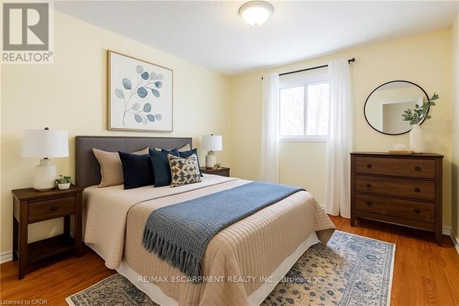 Building Photo - 16 Garrow Dr