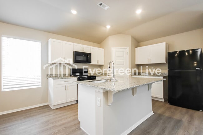 Foto del edificio - 6602 NW Kathleen St